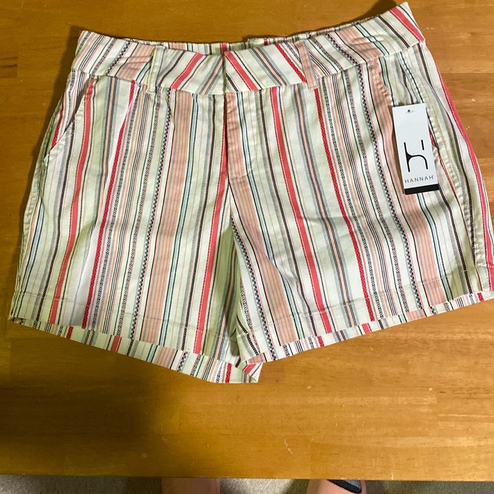 Hannah NWT Size 10 shorts